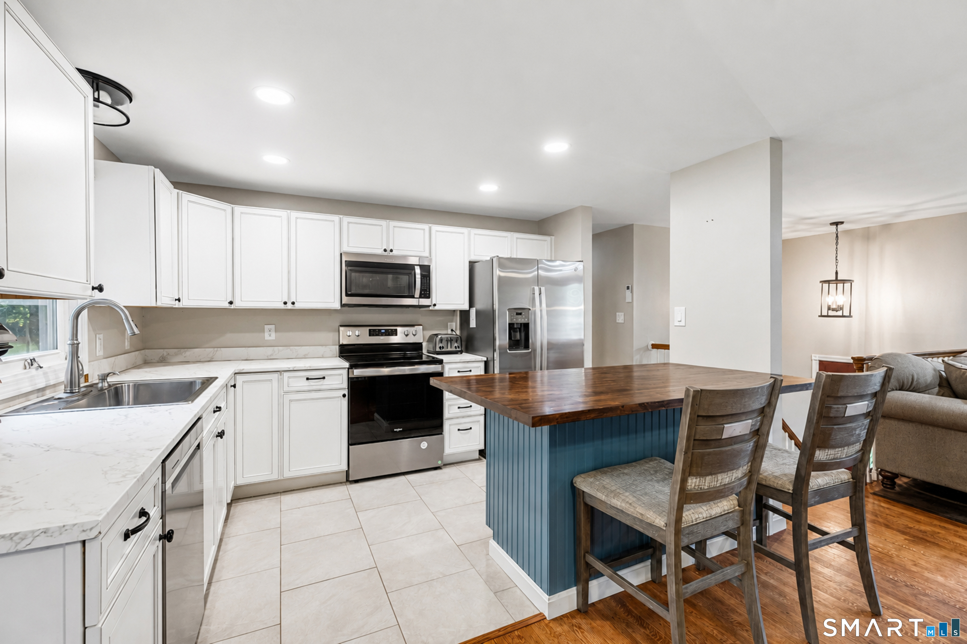 1018 Grassy Hill Road Montville CT 06370