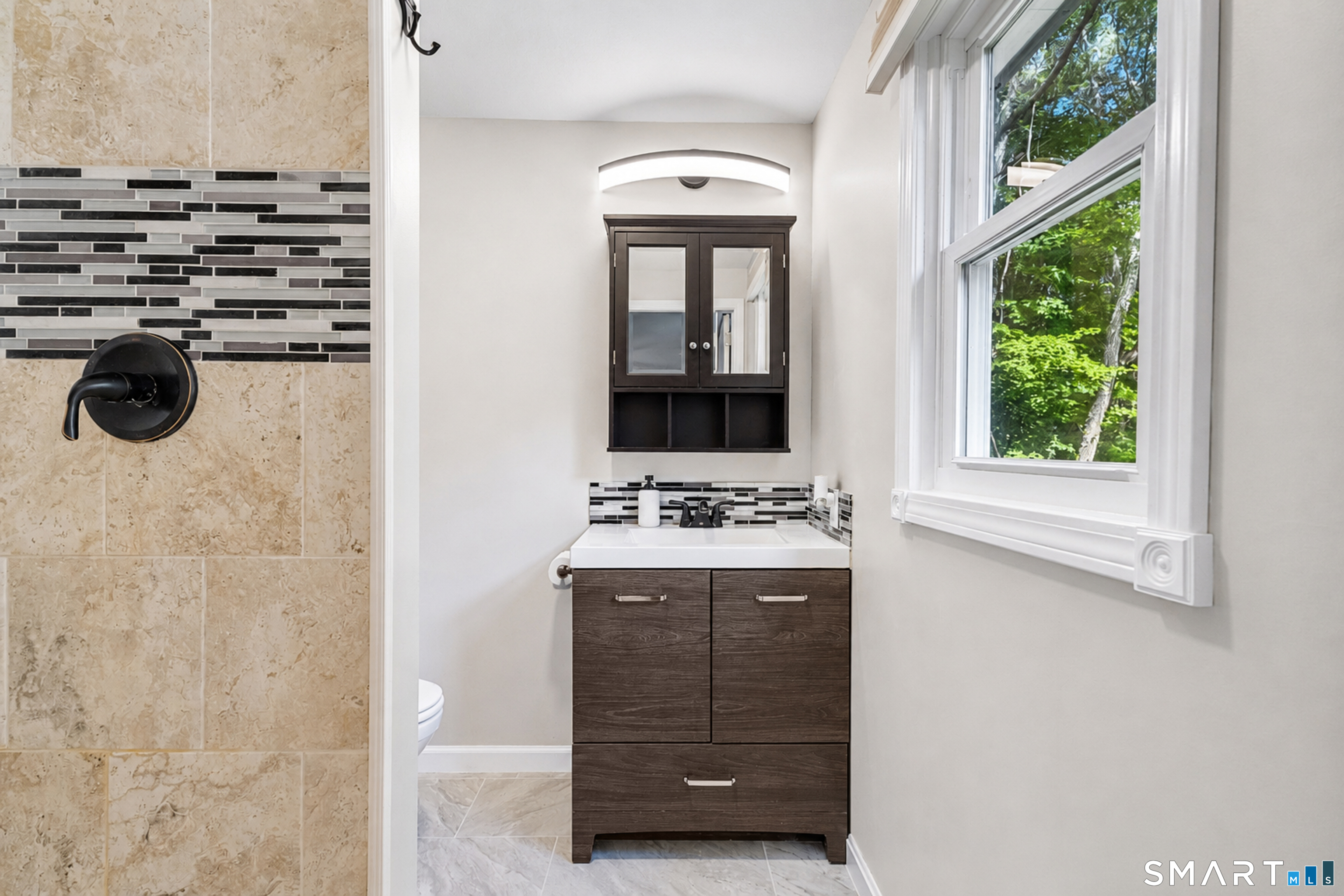 1018 Grassy Hill Road Montville CT 06370