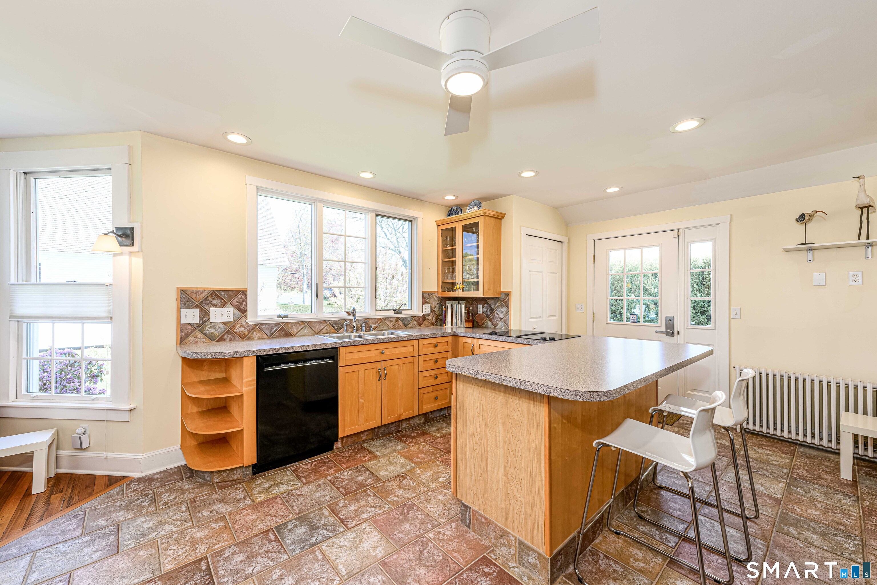 21 Chapel Drive Branford CT 06405