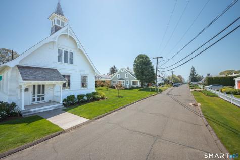 21 Chapel Drive Branford CT 06405