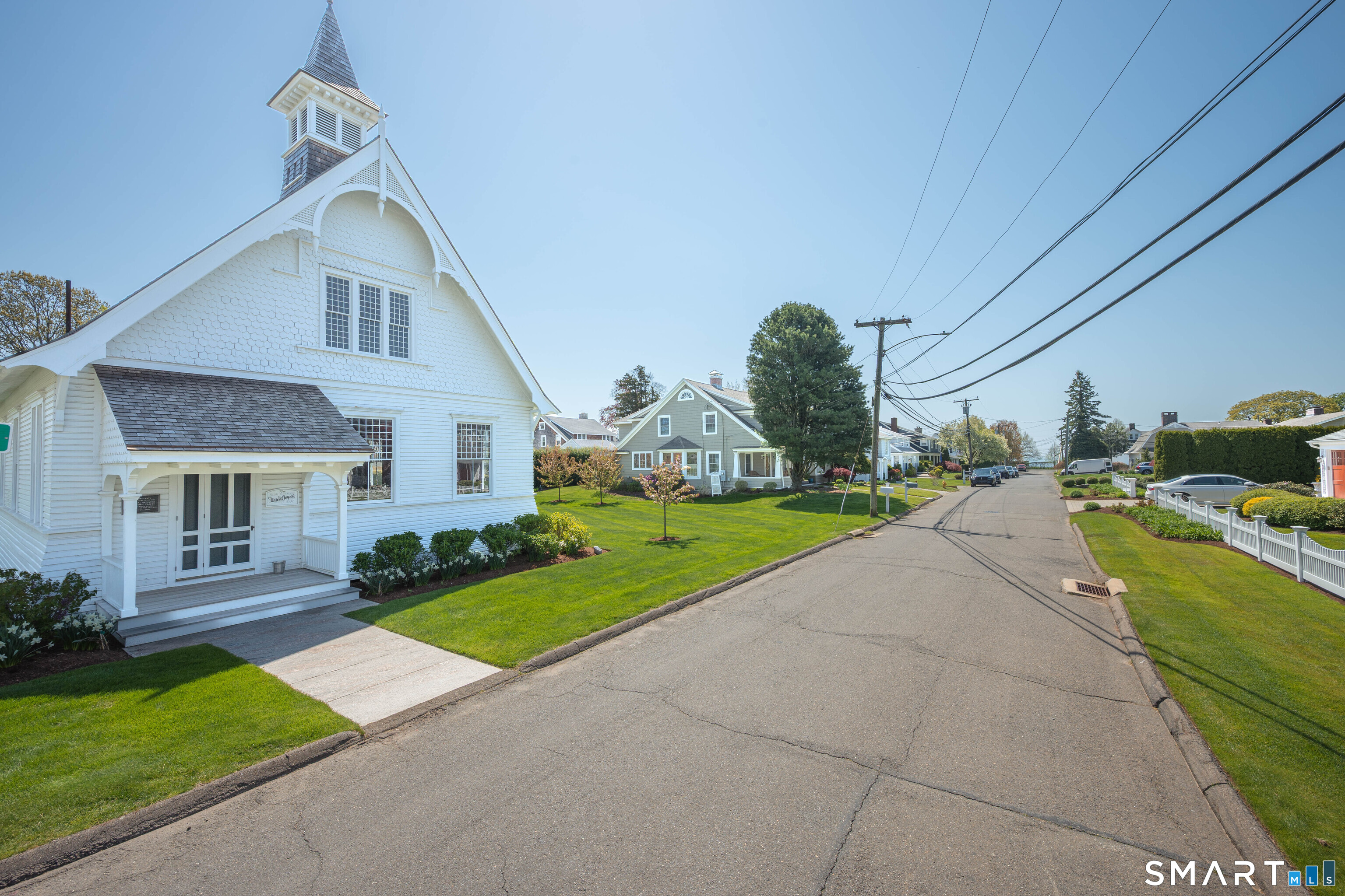 21 Chapel Drive Branford CT 06405
