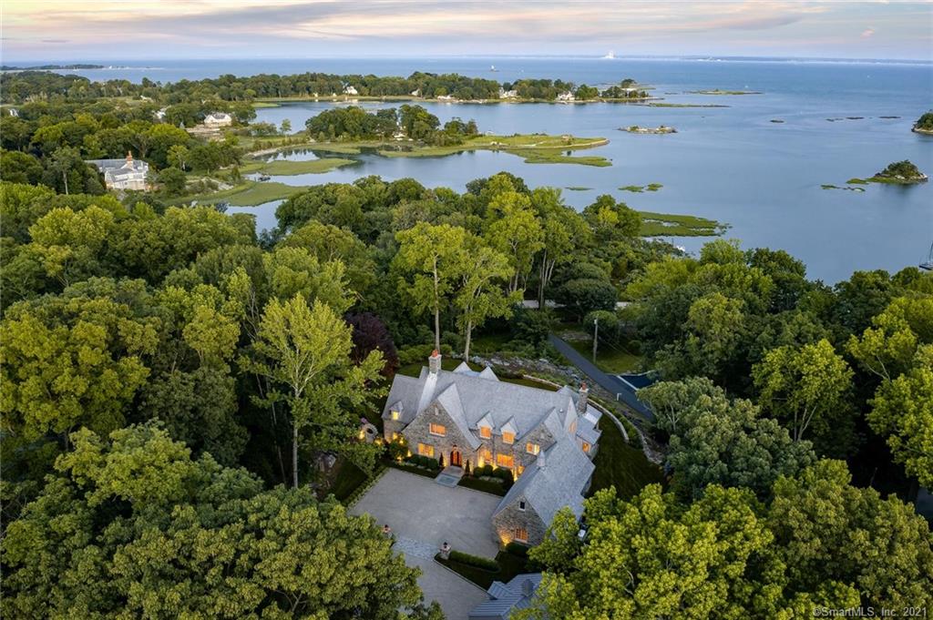 16 Raiders Lane Darien CT 06820
