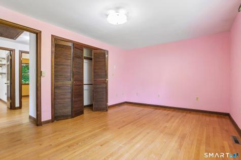 10 Chris Drive Montville CT 06382