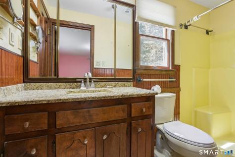 10 Chris Drive Montville CT 06382