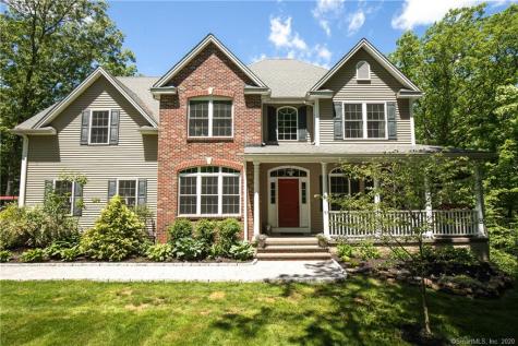 200 Little Fox Lane Southbury CT 06488