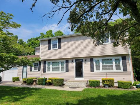 20 Laurel Wood Road North Stonington CT 06359