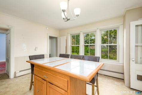 653 Vauxhall St Extension Waterford CT 06385