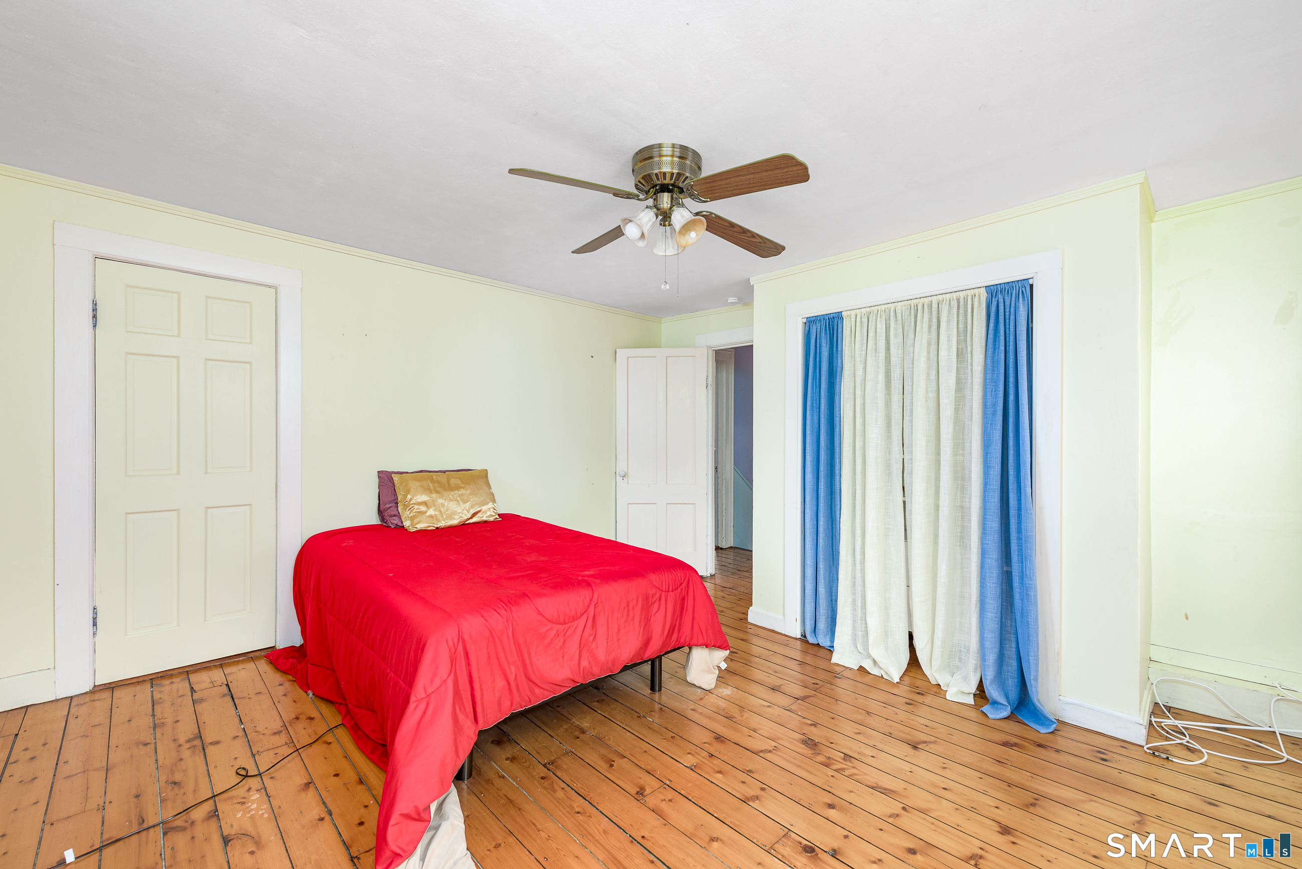 653 Vauxhall St Extension Waterford CT 06385