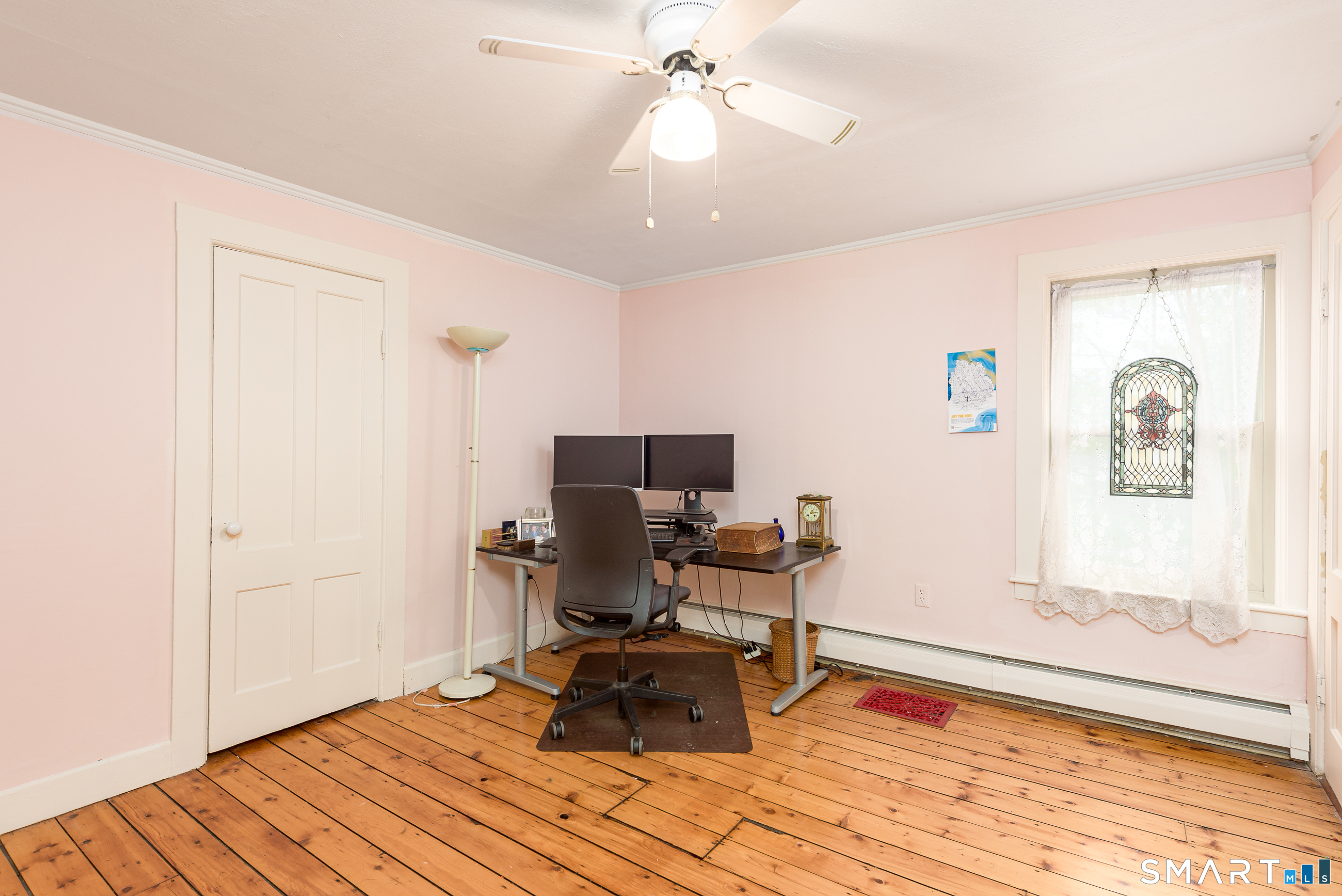 653 Vauxhall St Extension Waterford CT 06385