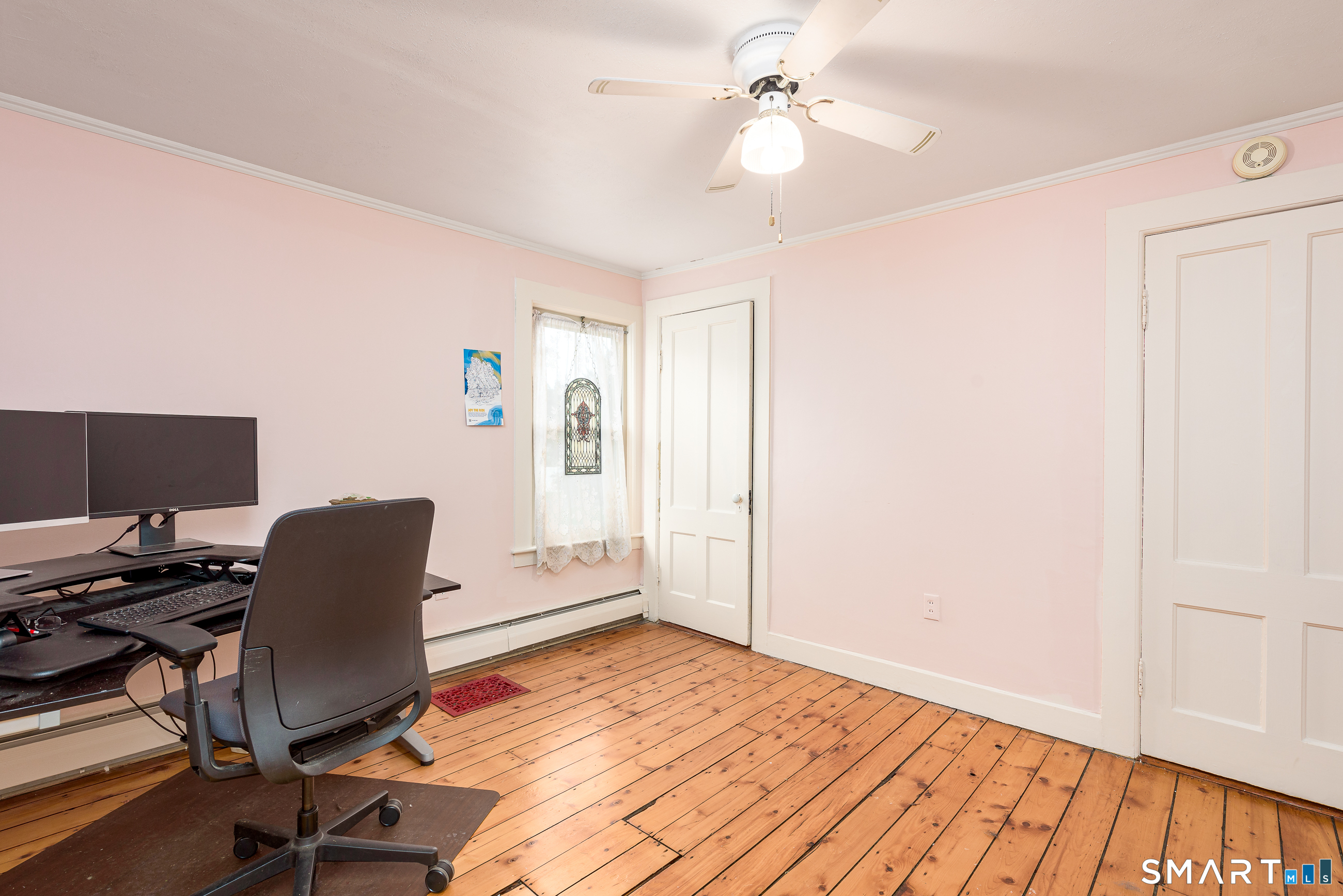 653 Vauxhall St Extension Waterford CT 06385
