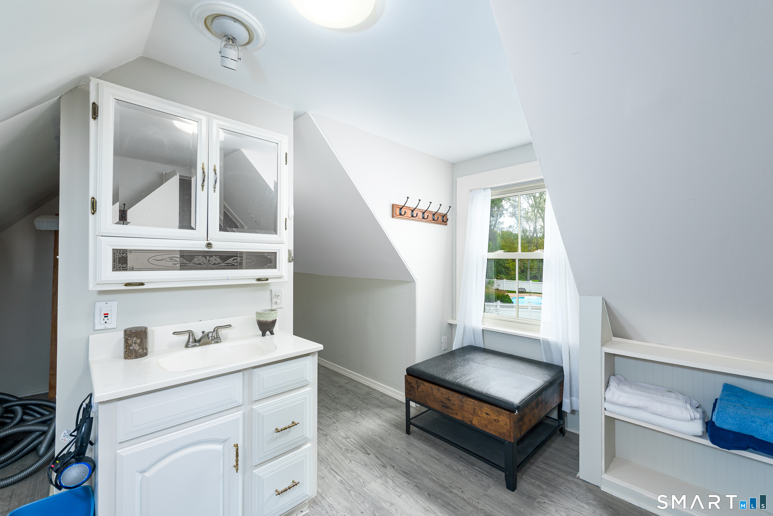 653 Vauxhall St Extension Waterford CT 06385