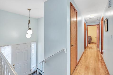 22 Mountain Top Lane New Haven CT 06513