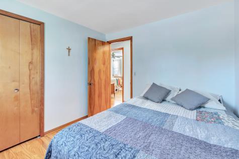 22 Mountain Top Lane New Haven CT 06513