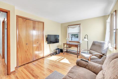 22 Mountain Top Lane New Haven CT 06513