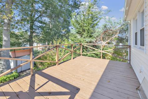 22 Mountain Top Lane New Haven CT 06513