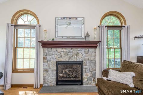 16 Sugar Hill Road North Haven CT 06473