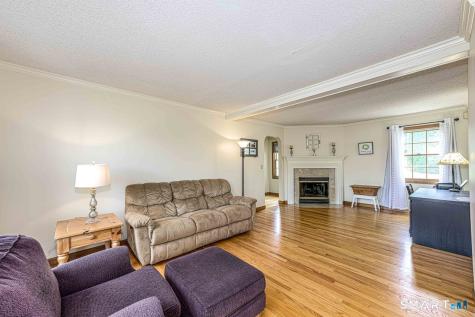16 Sugar Hill Road North Haven CT 06473
