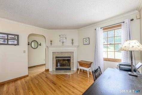 16 Sugar Hill Road North Haven CT 06473