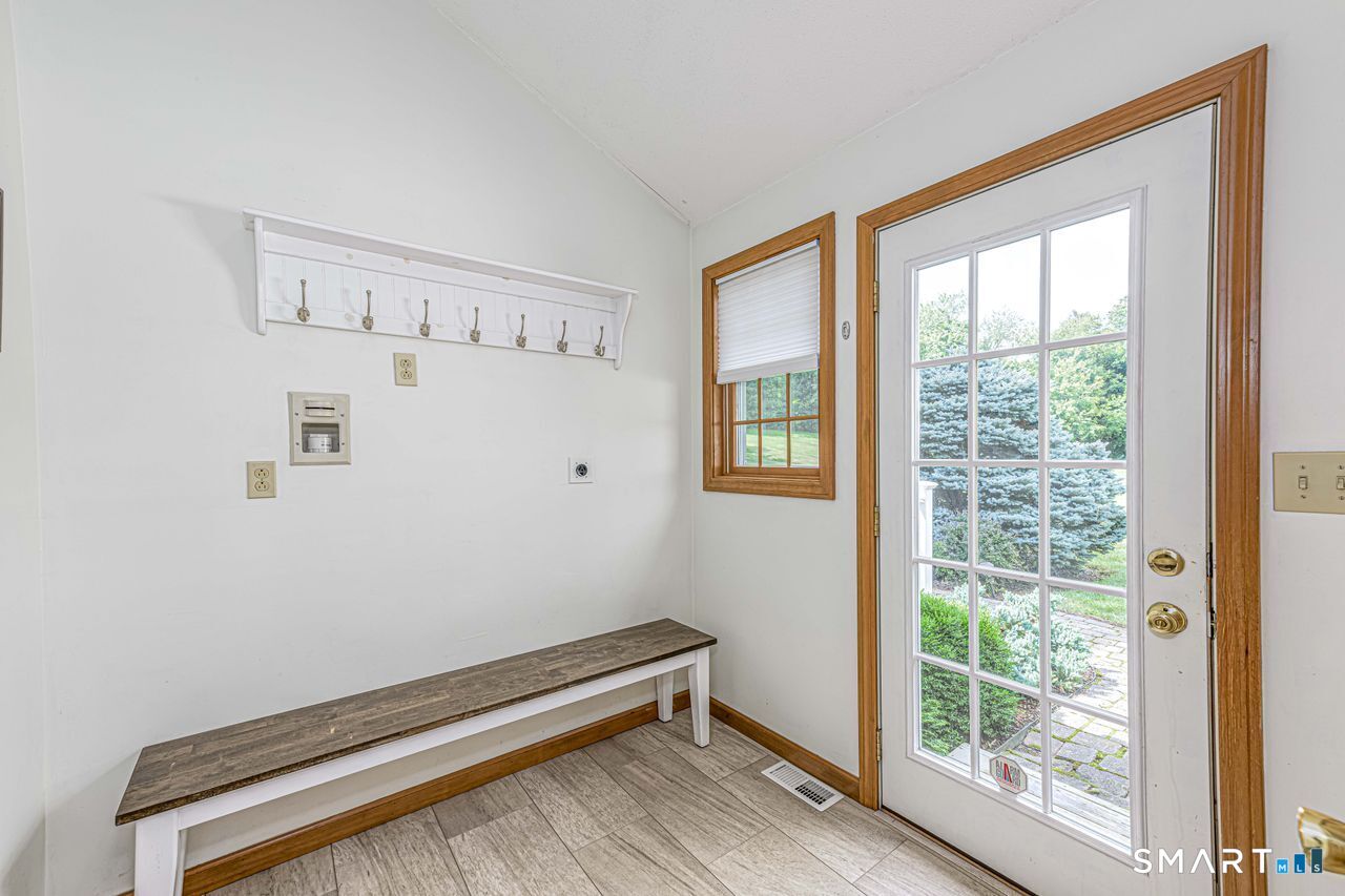 16 Sugar Hill Road North Haven CT 06473