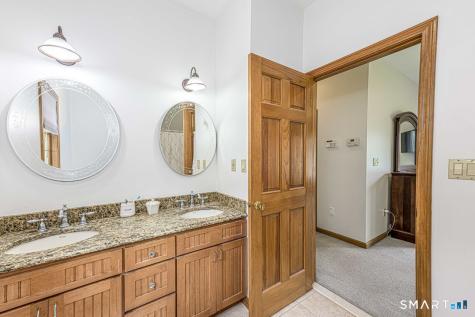 16 Sugar Hill Road North Haven CT 06473
