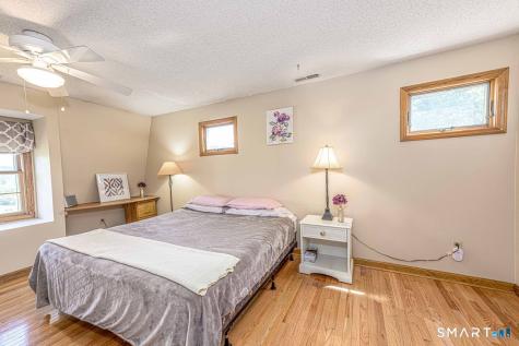 16 Sugar Hill Road North Haven CT 06473