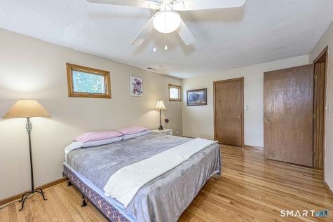 16 Sugar Hill Road North Haven CT 06473