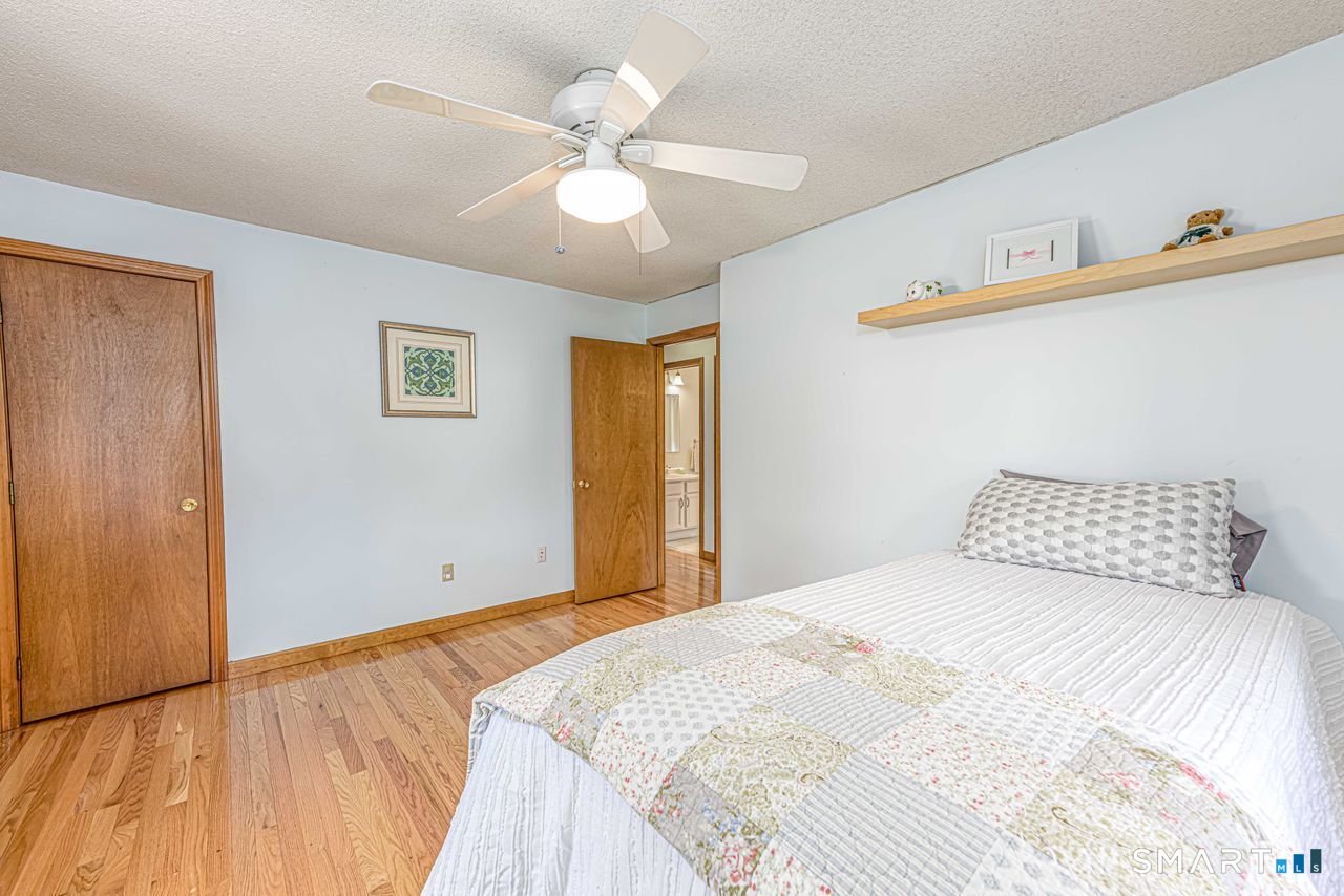 16 Sugar Hill Road North Haven CT 06473