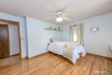 16 Sugar Hill Road North Haven CT 06473