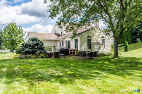 16 Sugar Hill Road North Haven CT 06473