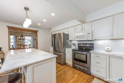 16 Sugar Hill Road North Haven CT 06473