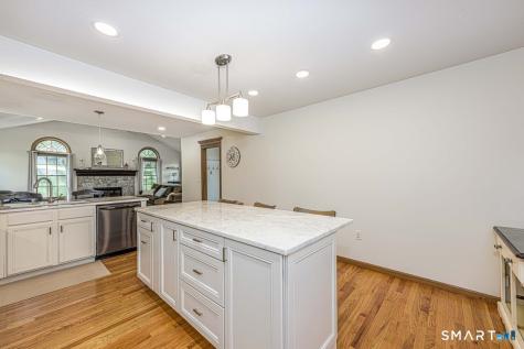 16 Sugar Hill Road North Haven CT 06473