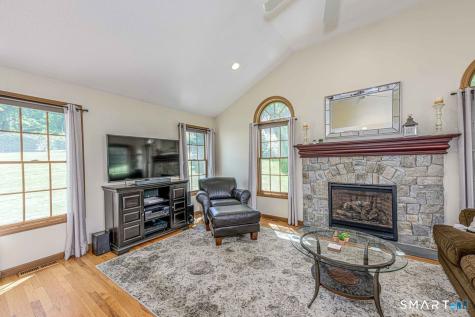 16 Sugar Hill Road North Haven CT 06473