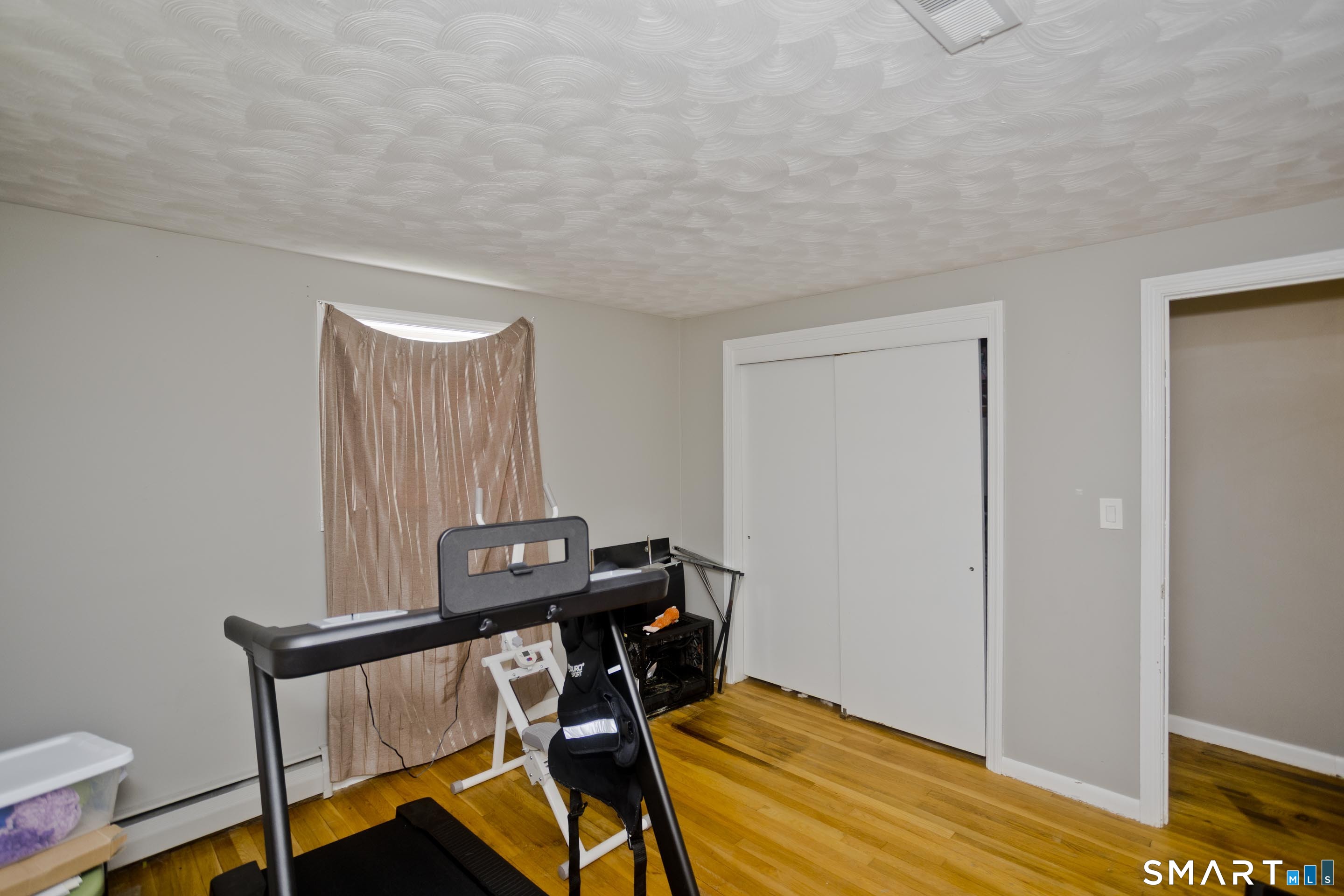 32 Indian Run Enfield CT 06082