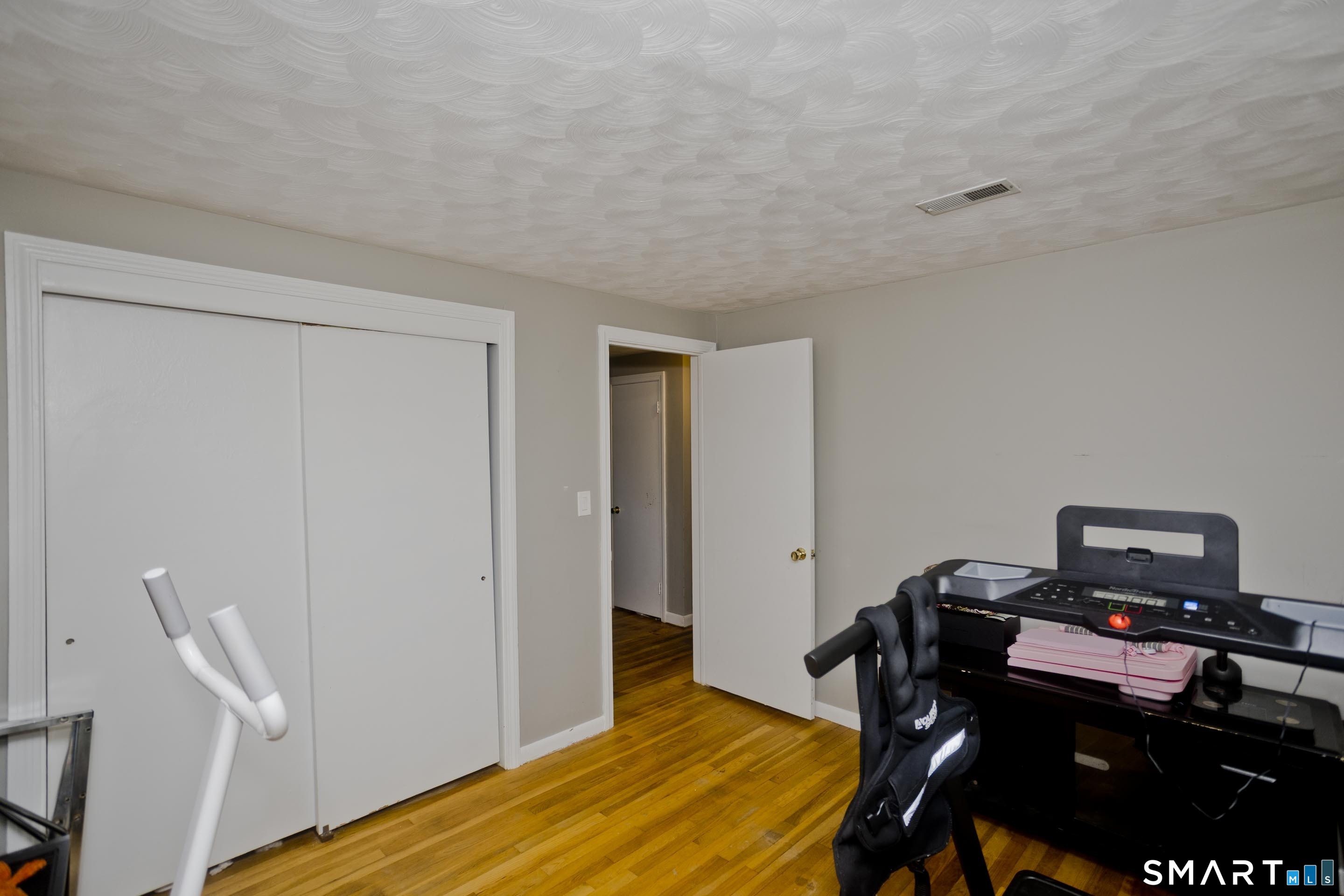 32 Indian Run Enfield CT 06082