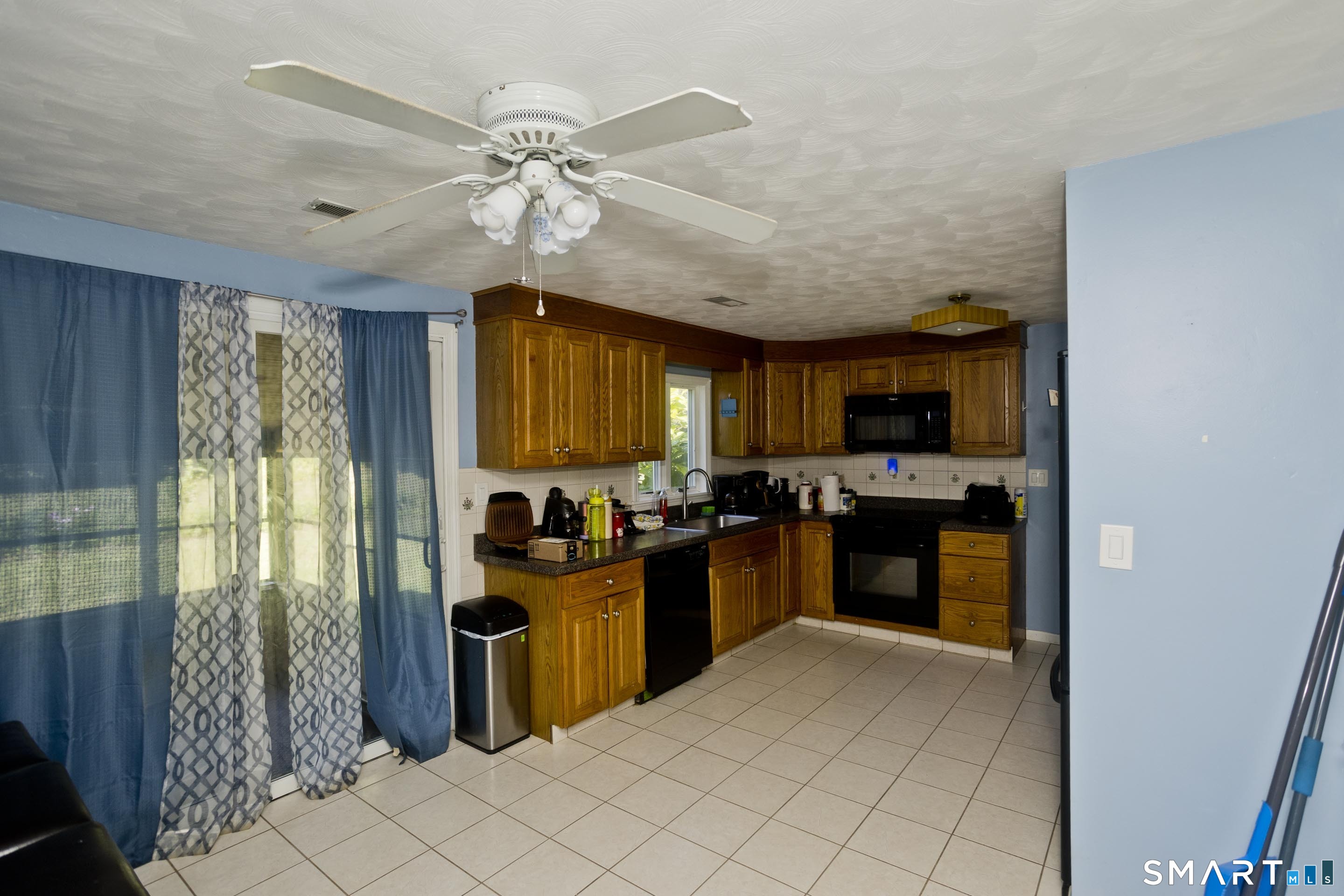 32 Indian Run Enfield CT 06082