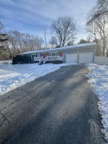 1 Pebble Road Newtown CT 06470