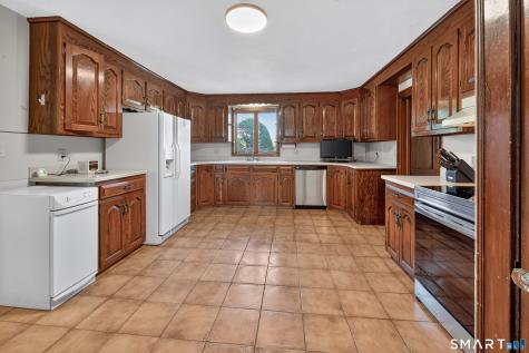 79 Farmington Avenue Plainville CT 06062