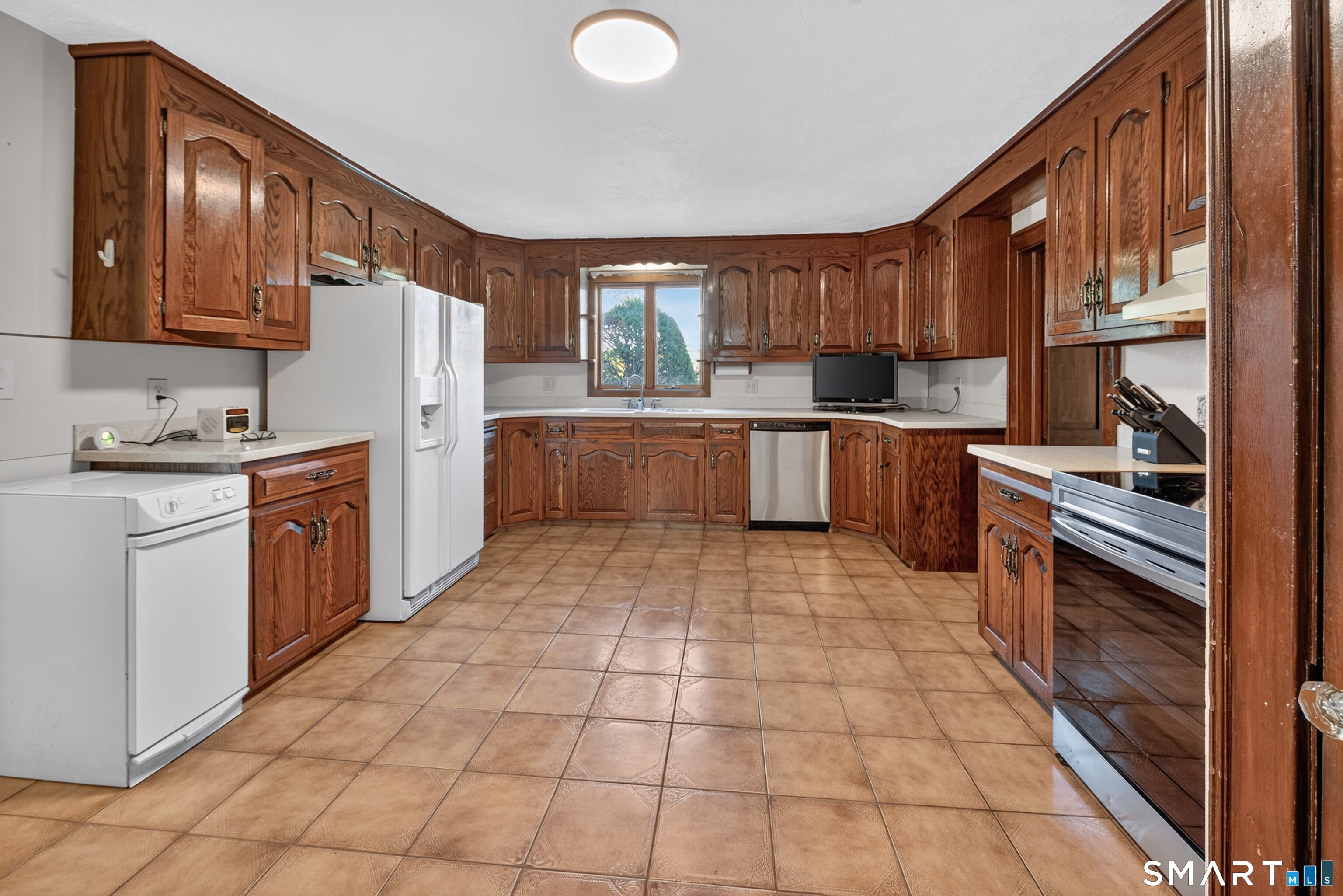 79 Farmington Avenue Plainville CT 06062