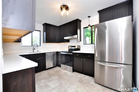 1 Meadow Court Simsbury CT 06070