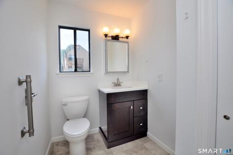 1 Meadow Court Simsbury CT 06070