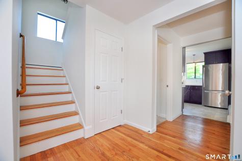 1 Meadow Court Simsbury CT 06070