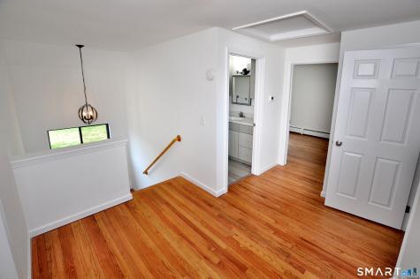 1 Meadow Court Simsbury CT 06070