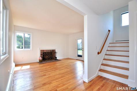 1 Meadow Court Simsbury CT 06070