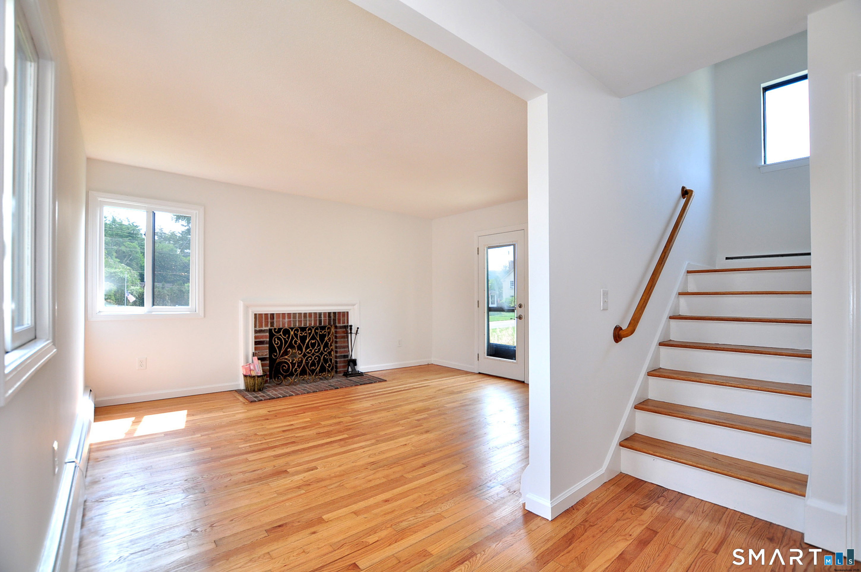 1 Meadow Court Simsbury CT 06070