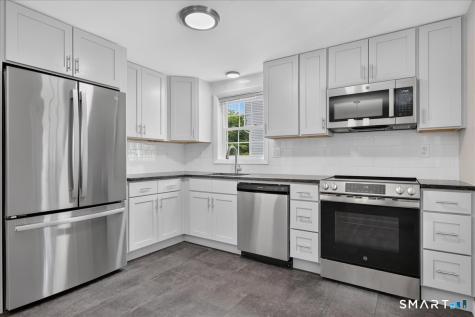 161 Ridgewood Drive Groton CT 06355