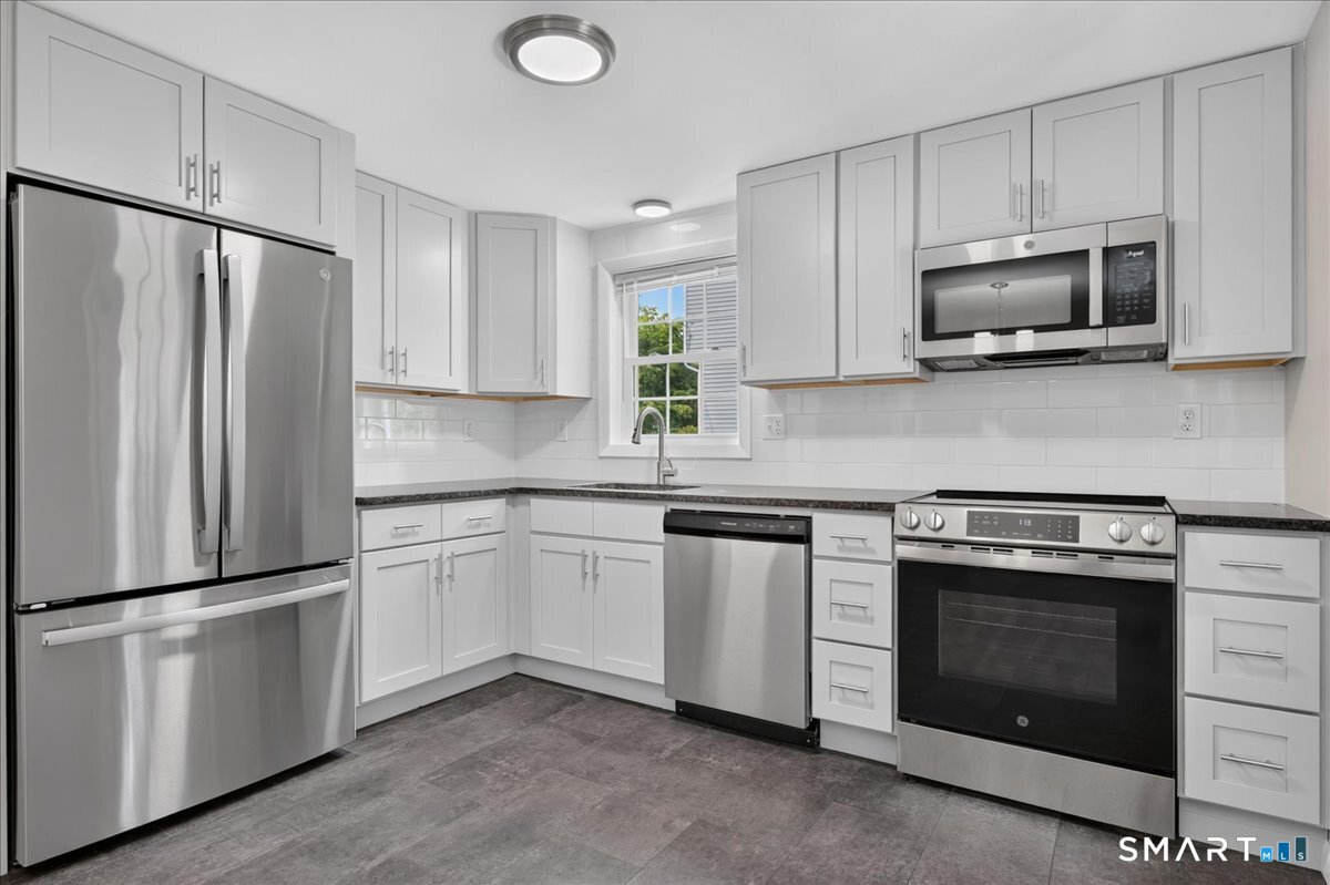 161 Ridgewood Drive Groton CT 06355