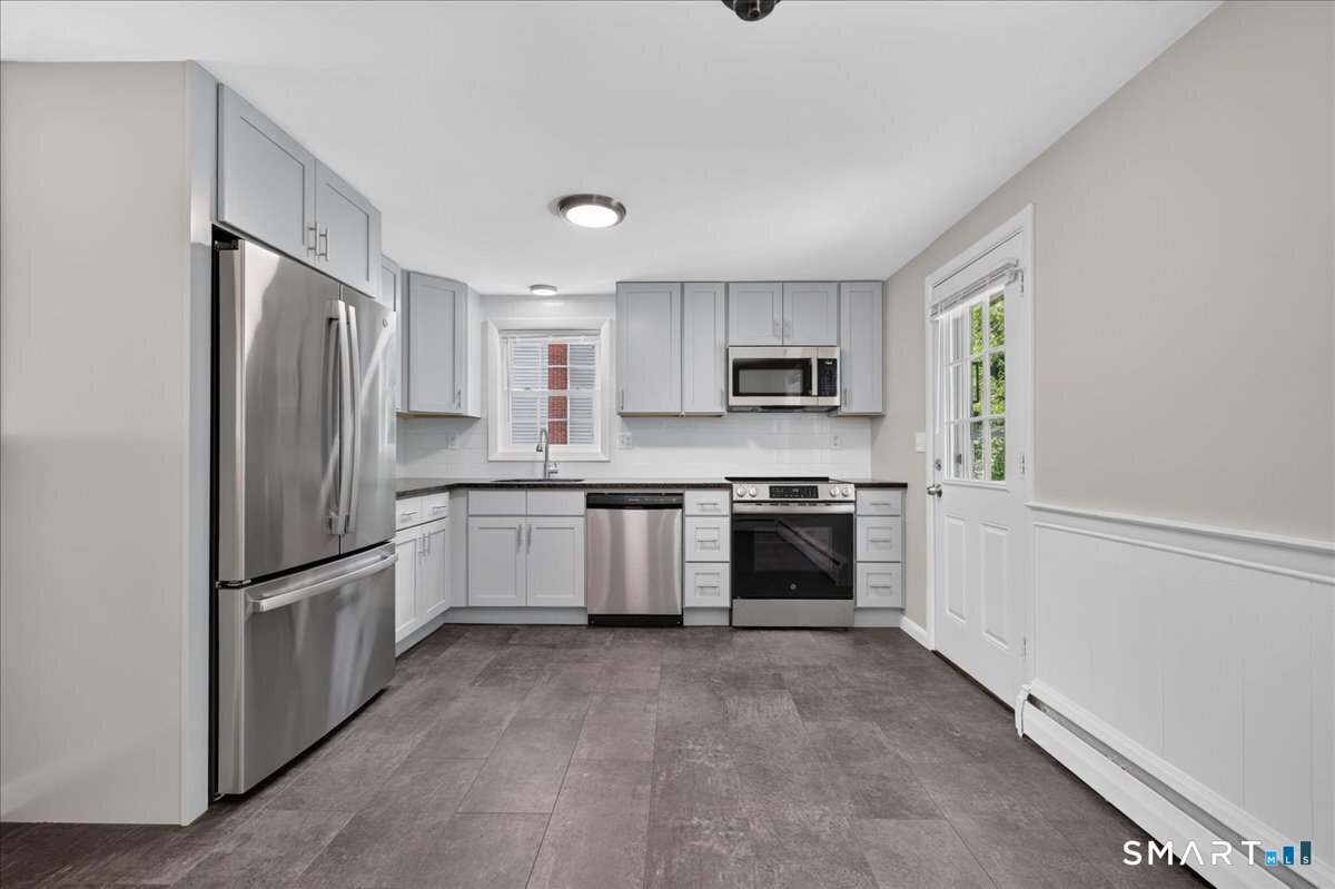 161 Ridgewood Drive Groton CT 06355