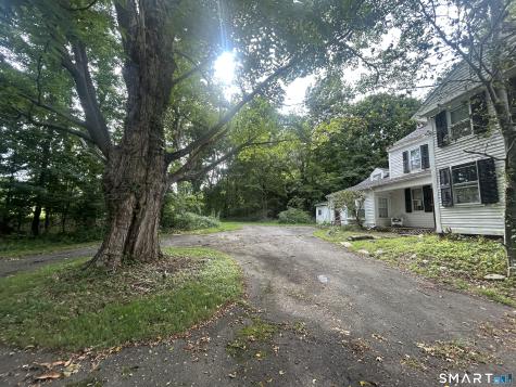 433 Simsbury Road Bloomfield CT 06002