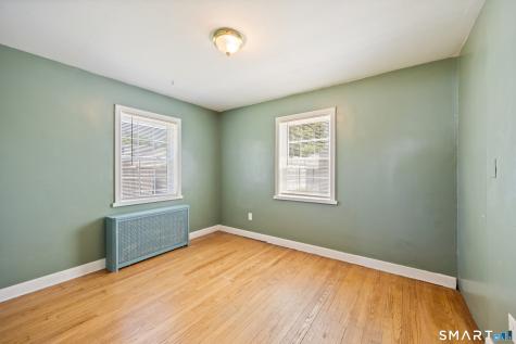 4 Francis Street East Haven CT 06512