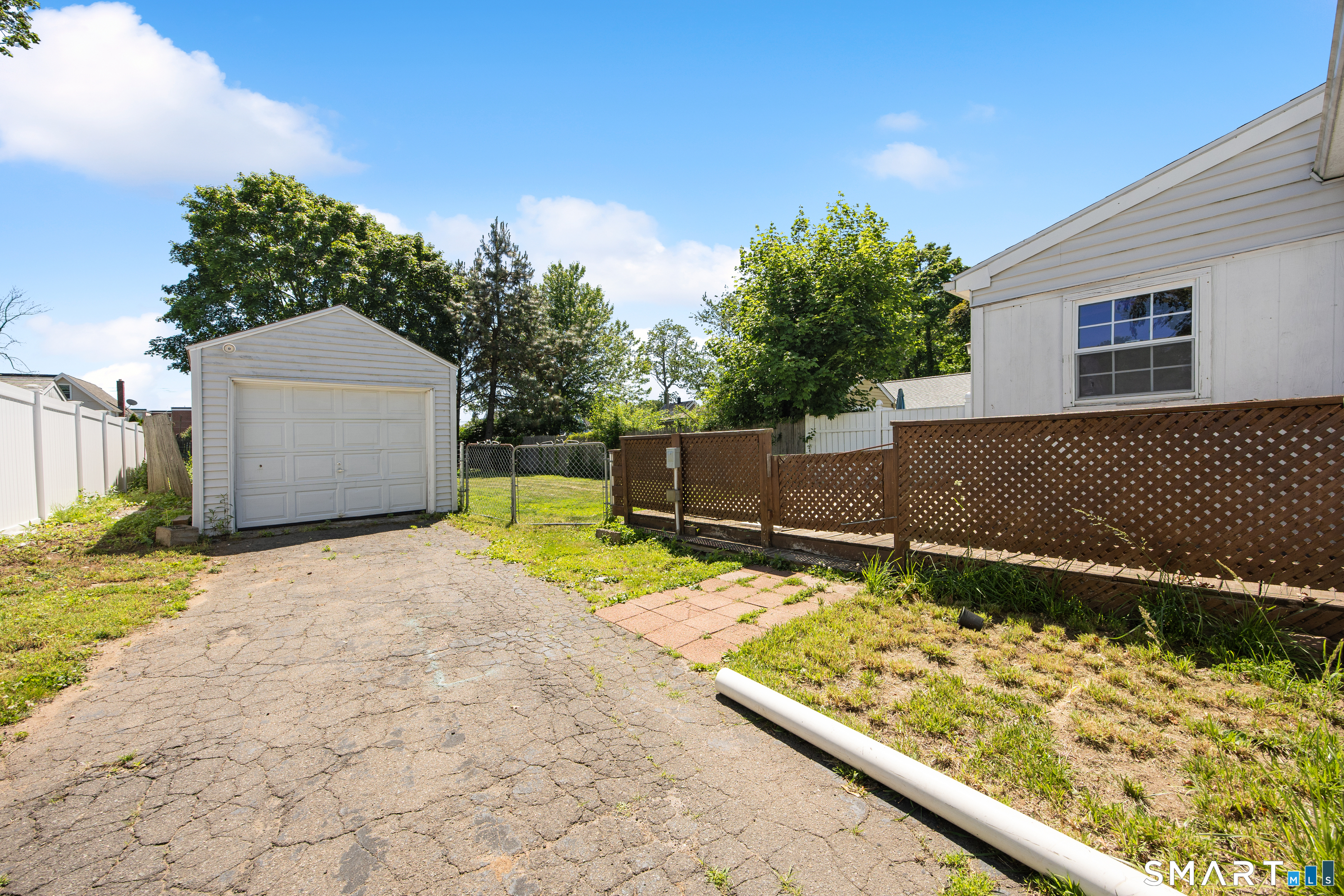 4 Francis Street East Haven CT 06512